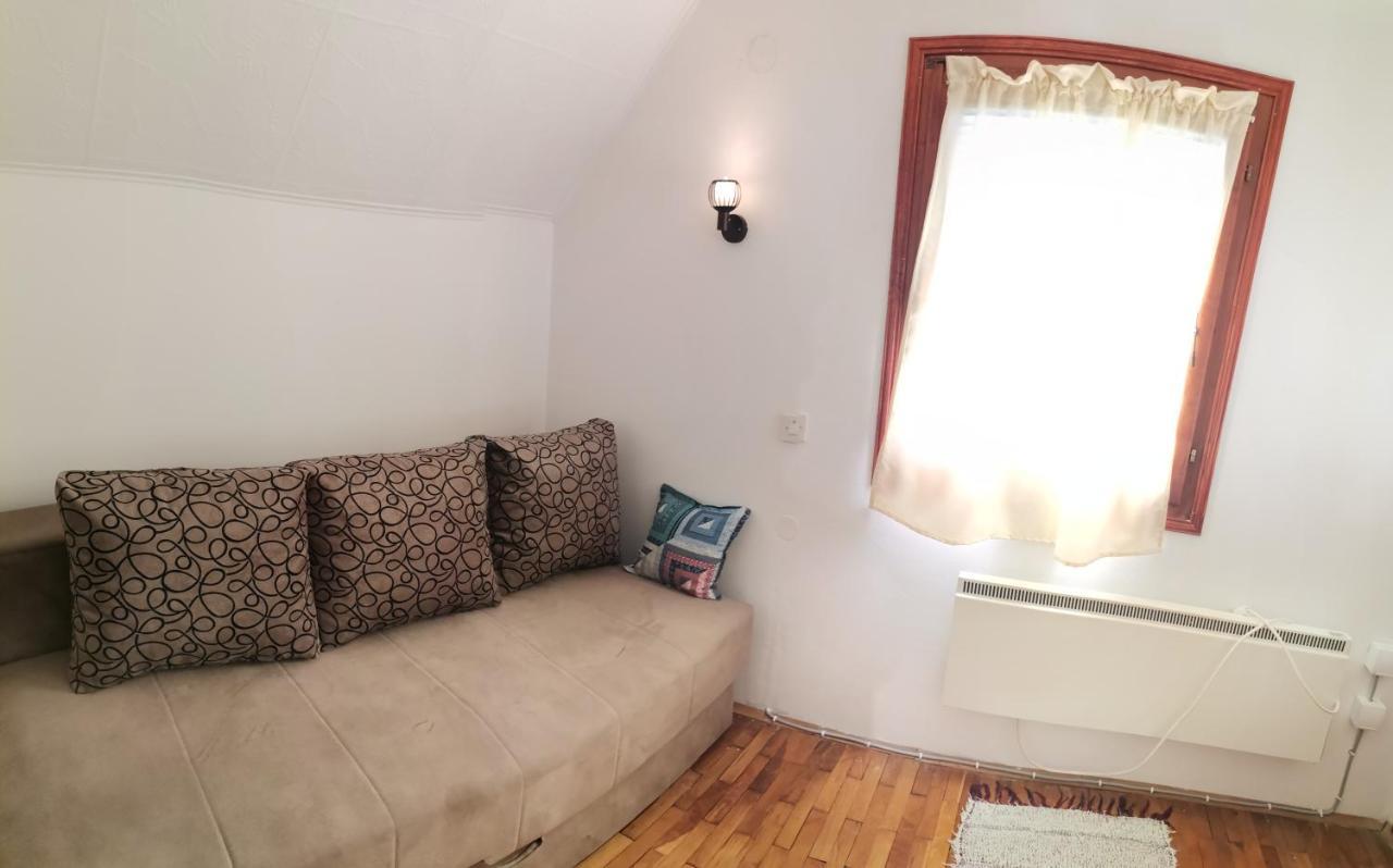 Srdica Kuca Villa Trnava  Bagian luar foto